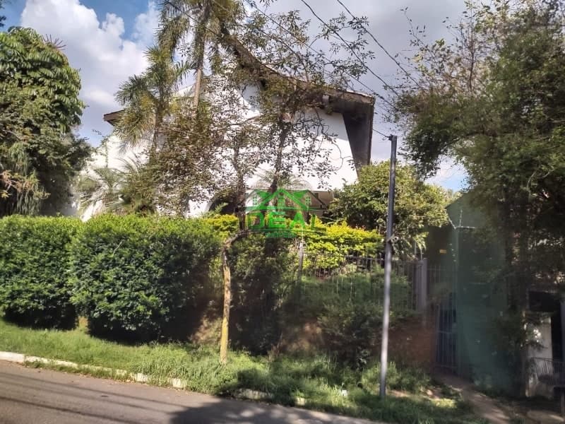 Sobrado com Piscina no Boaçava, 3 Dormitórios, 4 Vagas