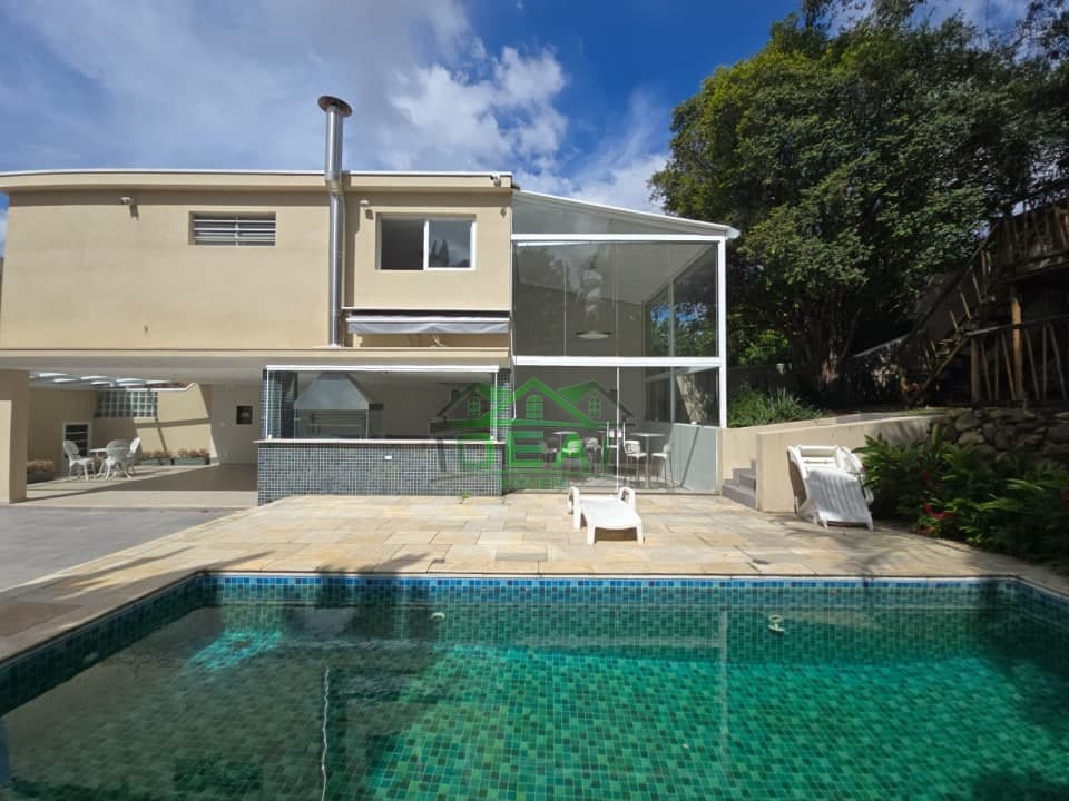Espetacular Casa para Venda ou Locação na Lapa, Piscina, PlayGround e Salão de Festa